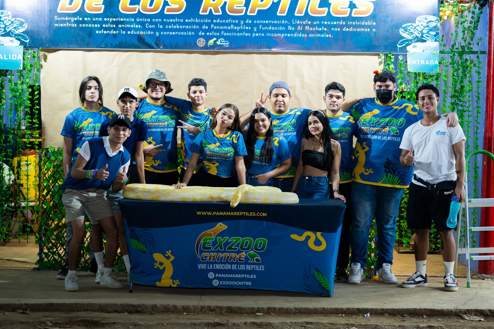Equipo de Exzoo Chitré en la Feria Internacional de Azuero 2024